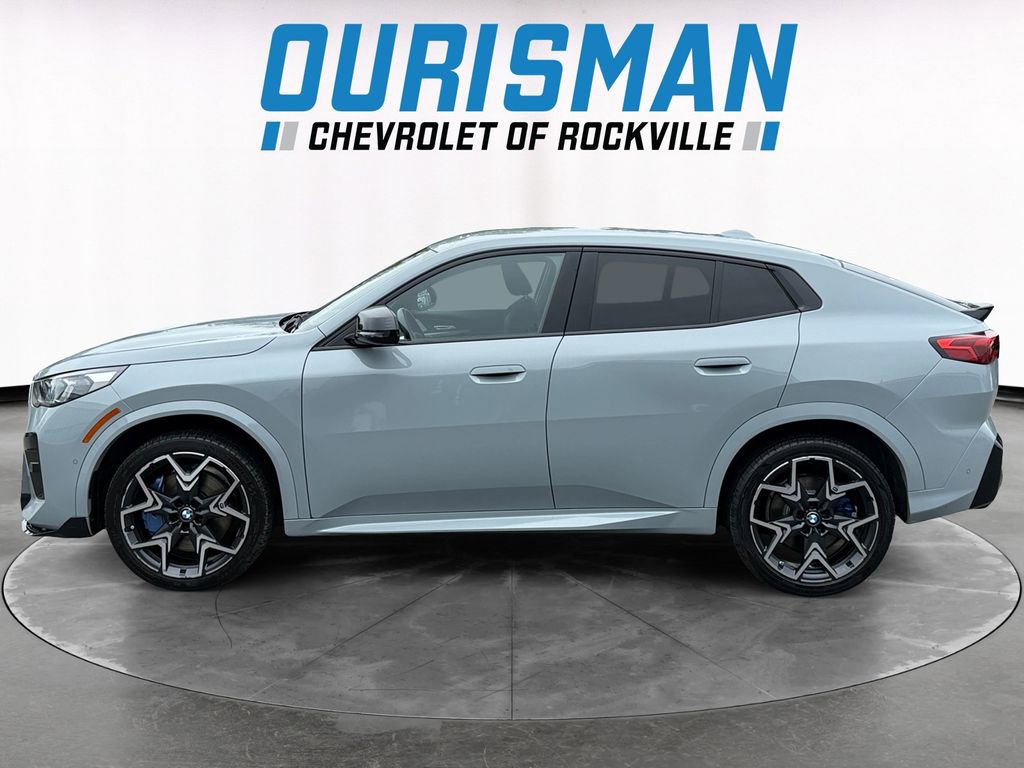 Used 2024 BMW X2 M35i AWD/4WD image 3