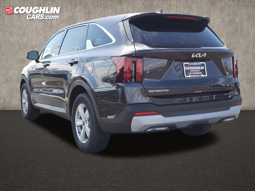 New 2026 Kia Sorento LX FWD image 5
