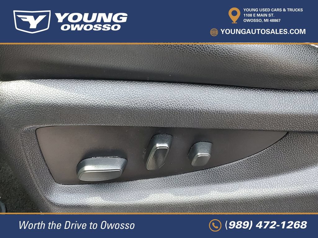 Used 2017 Chevrolet Suburban Premier AWD/4WD image 10
