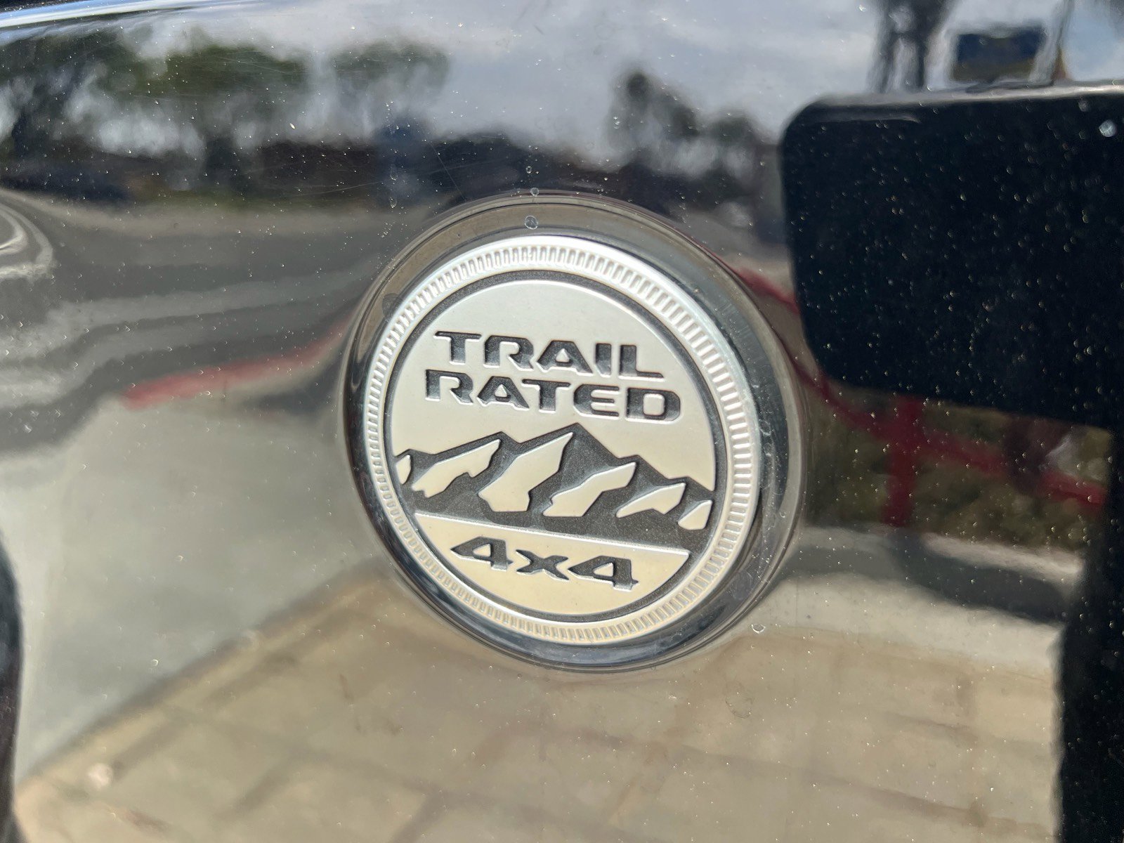 Used 2020 Jeep Gladiator Overland AWD/4WD image 6