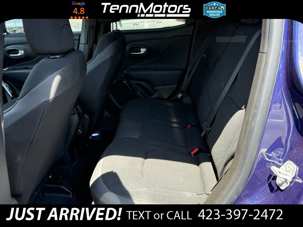 Used 2018 Jeep Renegade Altitude AWD/4WD image 11