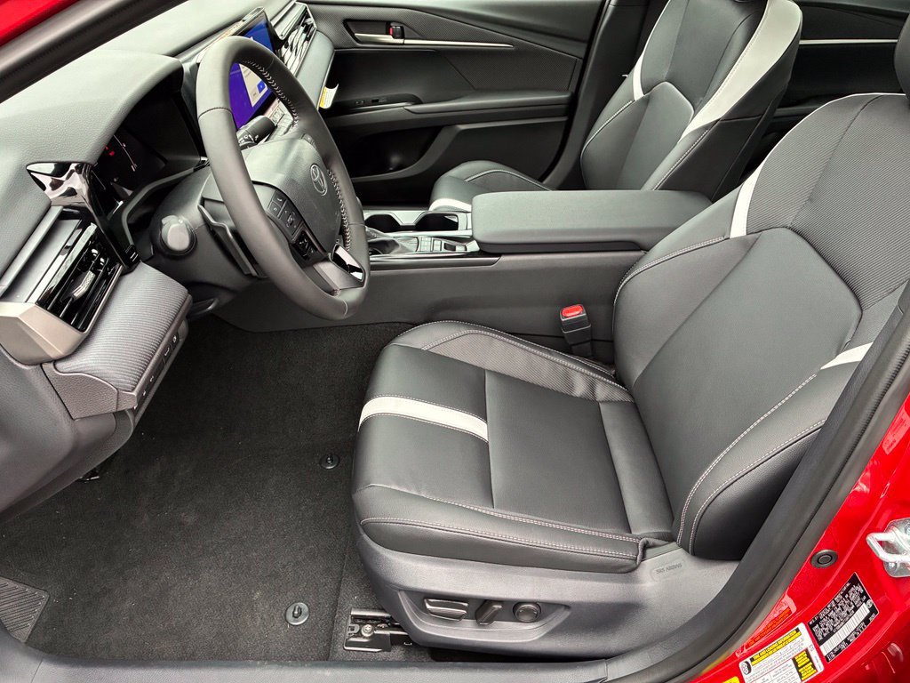 New 2026 Toyota Camry Hybrid AWD/4WD image 16