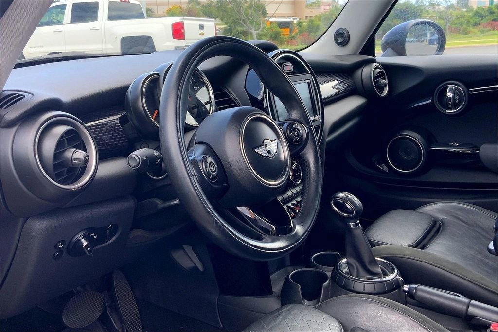 Used 2015 MINI Cooper S image 13