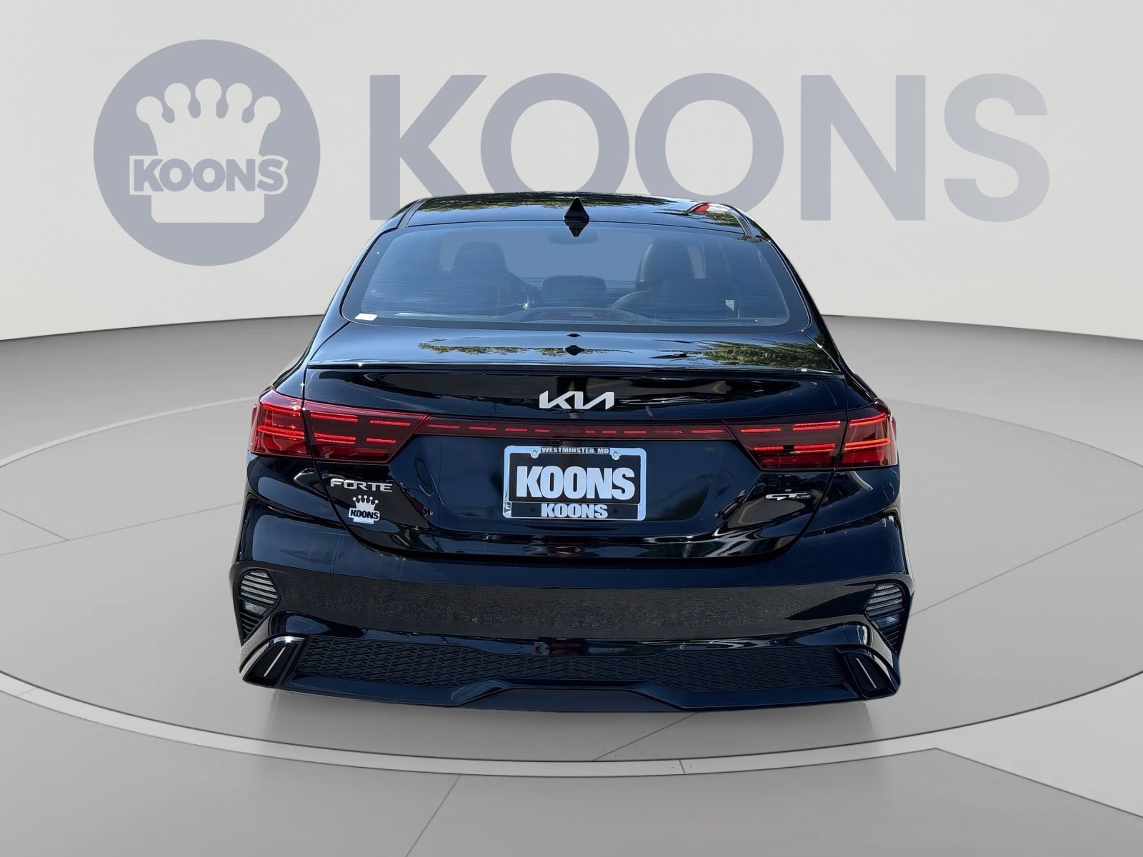 Used 2023 Kia Forte GT-Line w/ GT-Line Premium Package FWD image 5