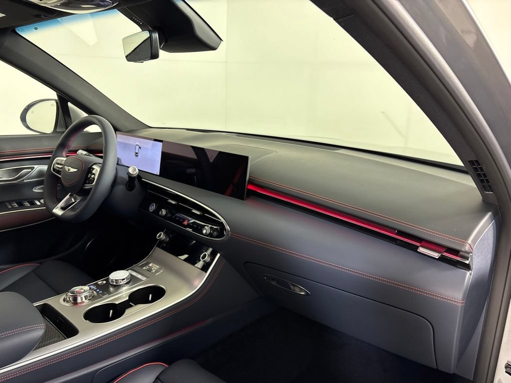 New 2027 Genesis GV70 2.5T Sport Prestige AWD/4WD image 13