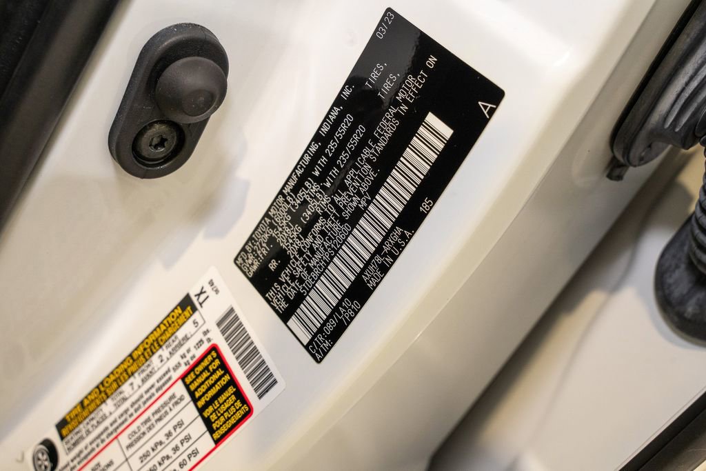 Used 2023 Toyota Highlander Platinum image 23