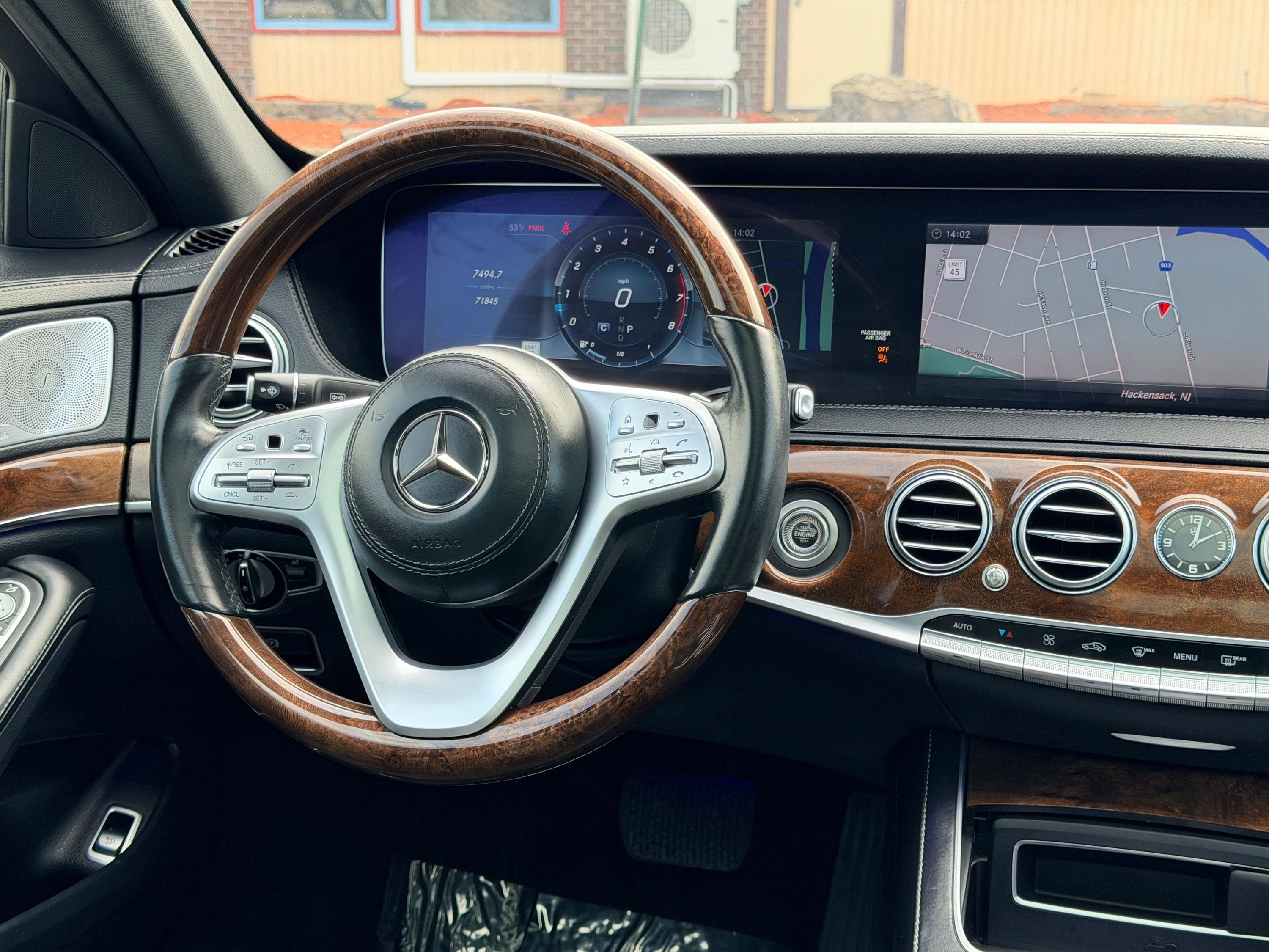 Used 2018 Mercedes-Benz S 560 4MATIC Sedan image 35