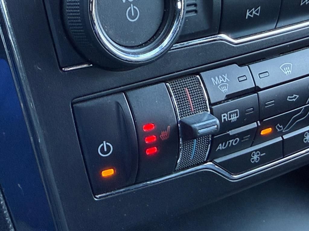 Used 2017 Ford Explorer XLT image 17