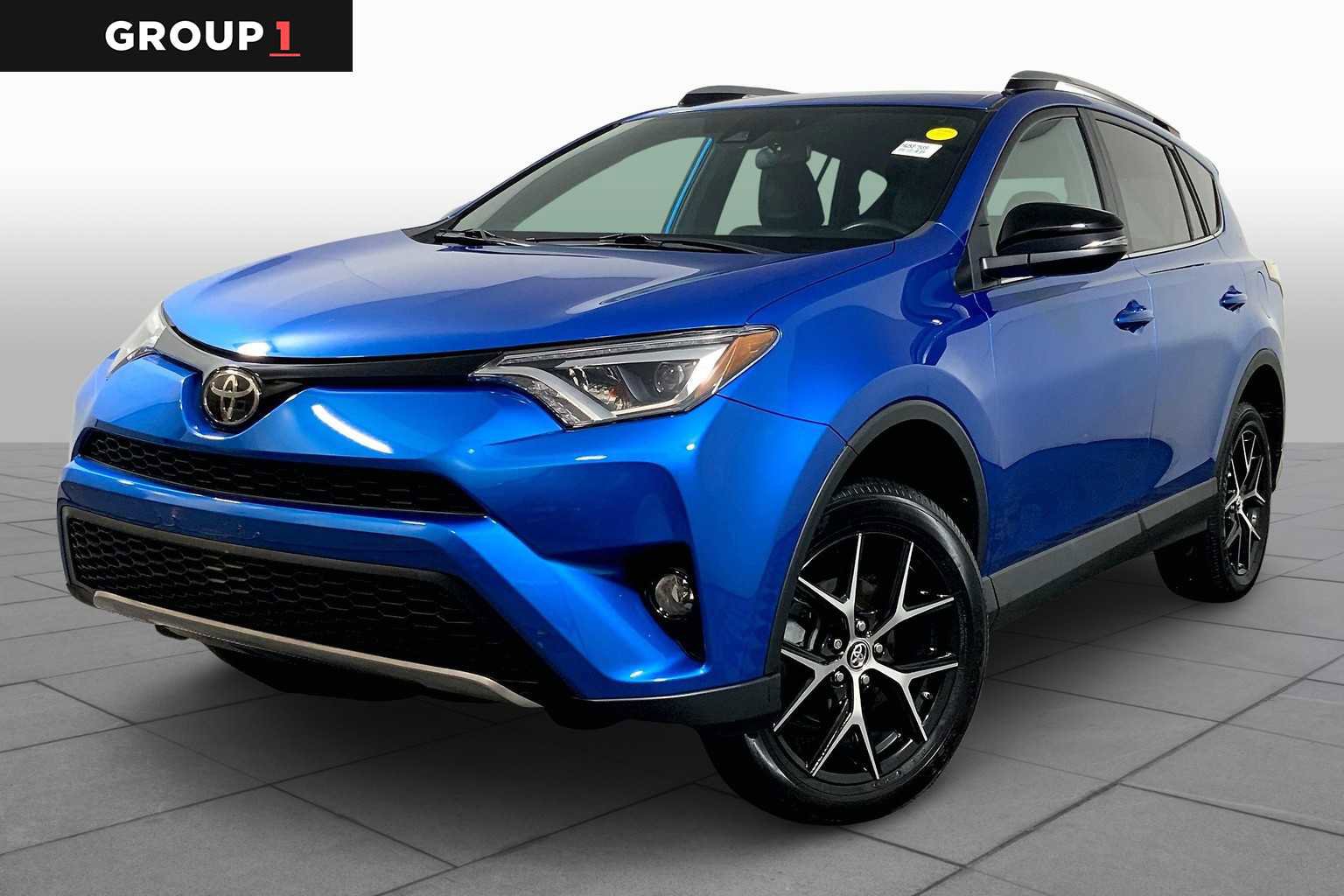 Used 2017 Toyota RAV4 SE