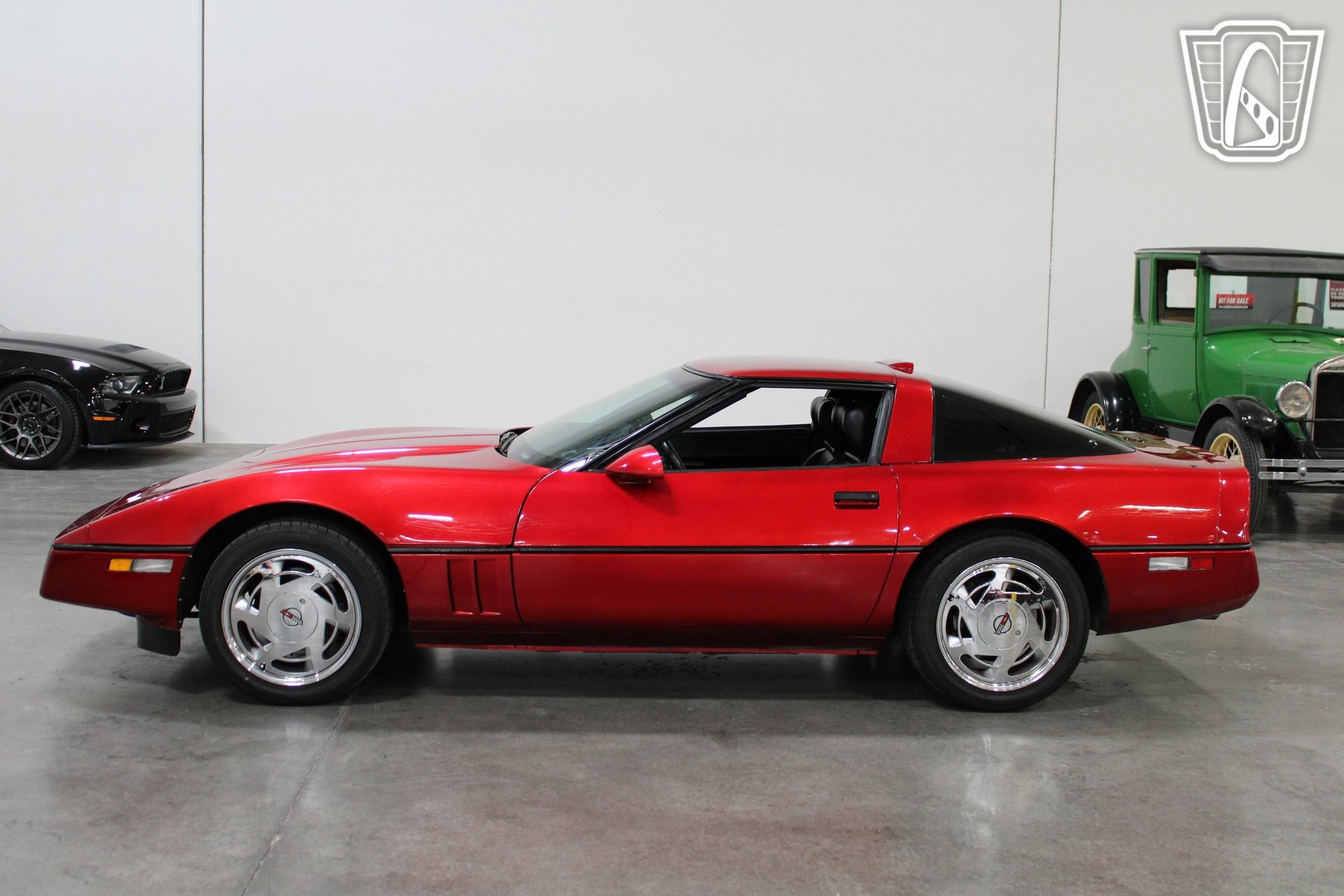 Used 1989 Chevrolet Corvette Coupe RWD image 15