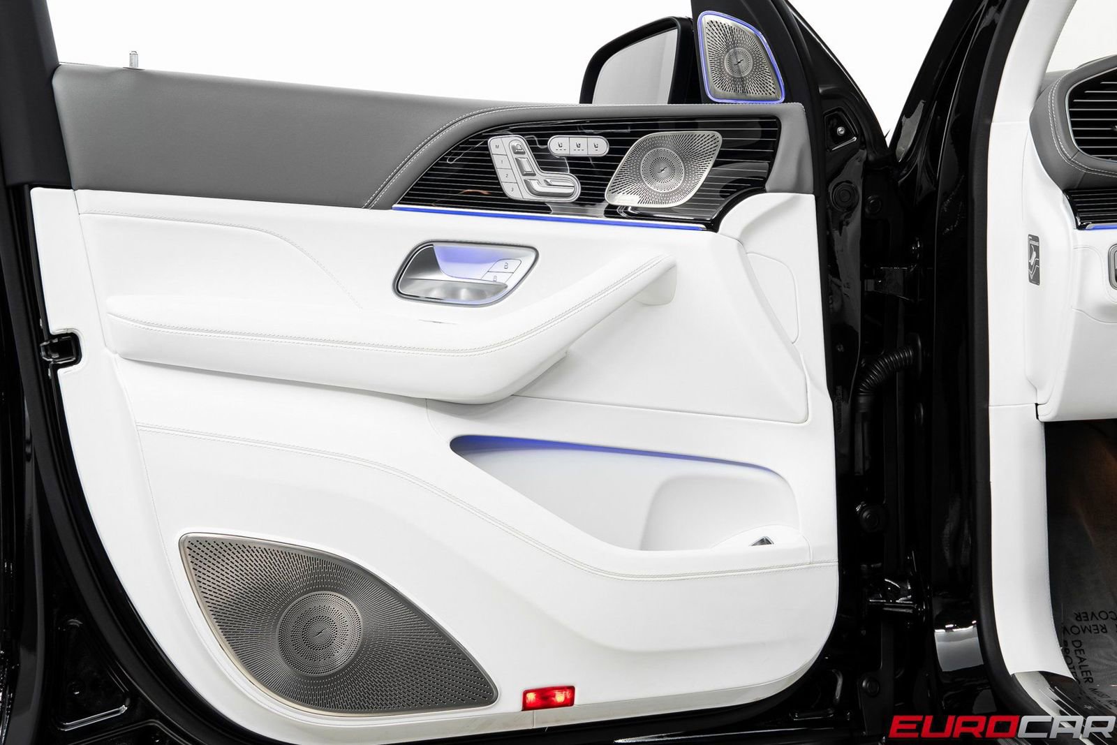 Used 2025 Mercedes-Benz Maybach GLS 600 4MATIC image 23