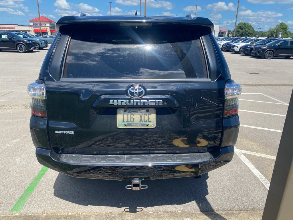Used 2016 Toyota 4Runner SR5 Premium AWD/4WD image 5