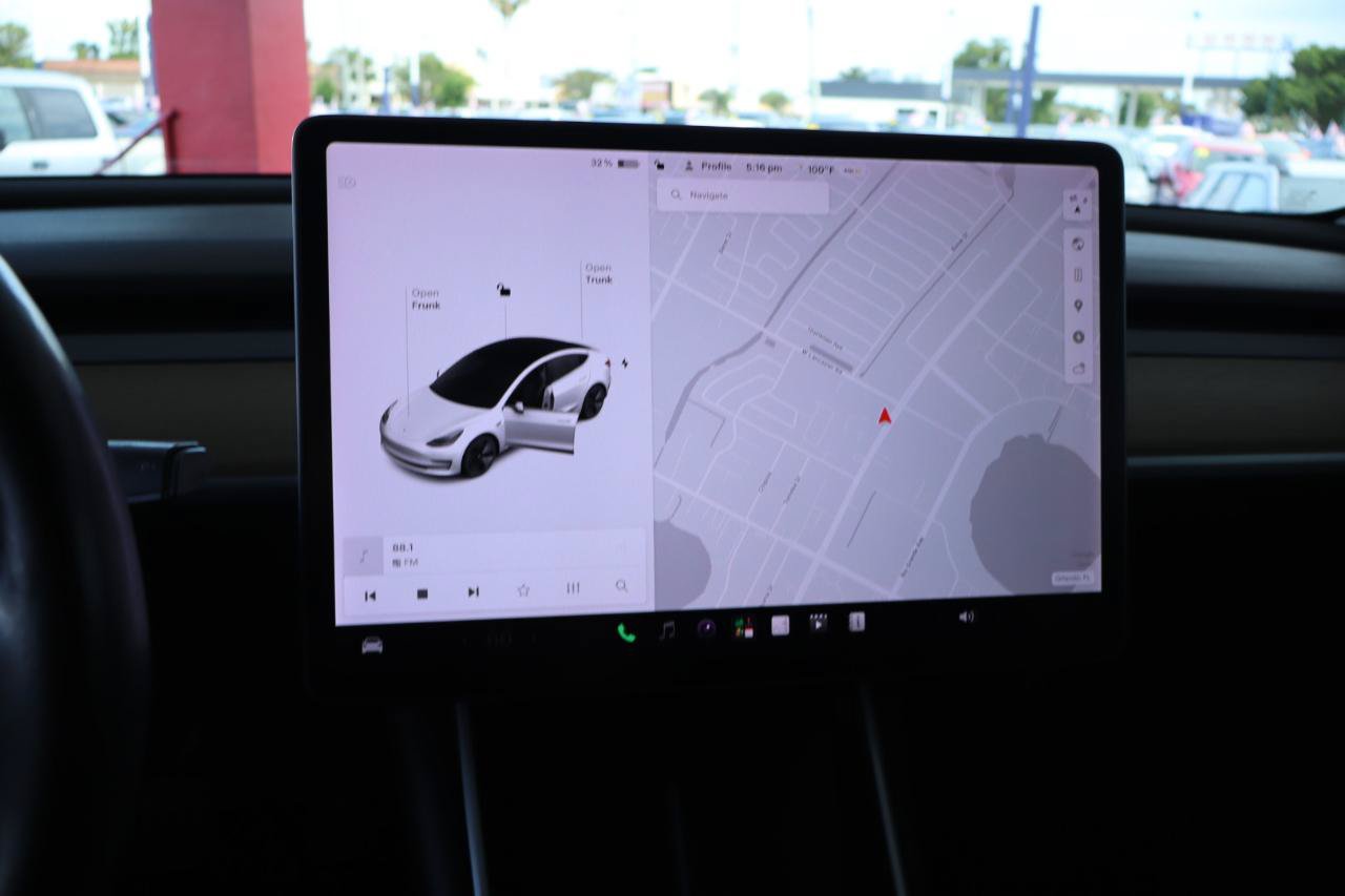 Used 2018 Tesla Model 3 Long Range RWD image 19