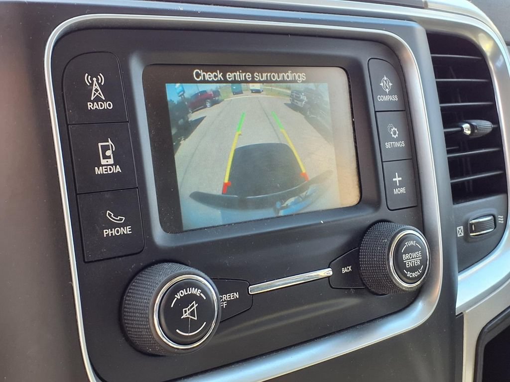 Used 2019 RAM 1500 Classic SLT AWD/4WD image 17