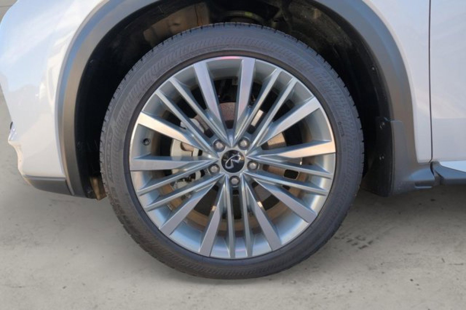 Certified 2024 INFINITI QX50 Autograph image 9