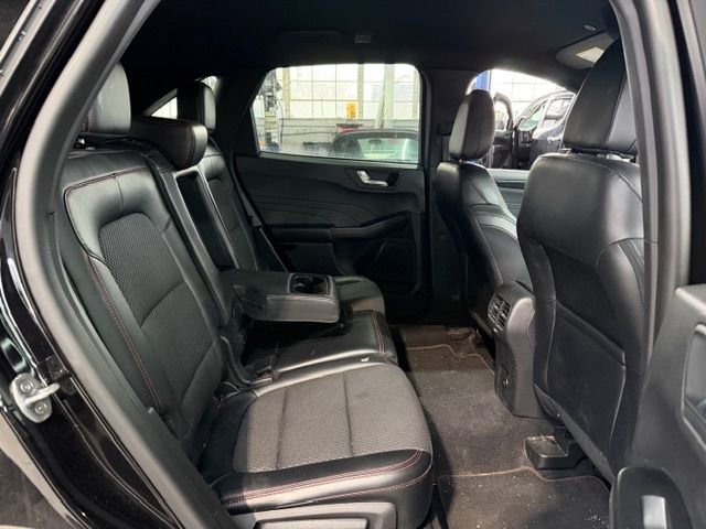 Used 2023 Ford Escape ST-Line w/ Tech Pack #1 AWD/4WD image 9