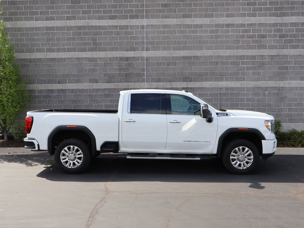 Used 2022 GMC Sierra 3500 Denali AWD/4WD image 5