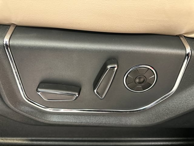 Used 2024 Ford Expedition Max Platinum AWD/4WD image 25