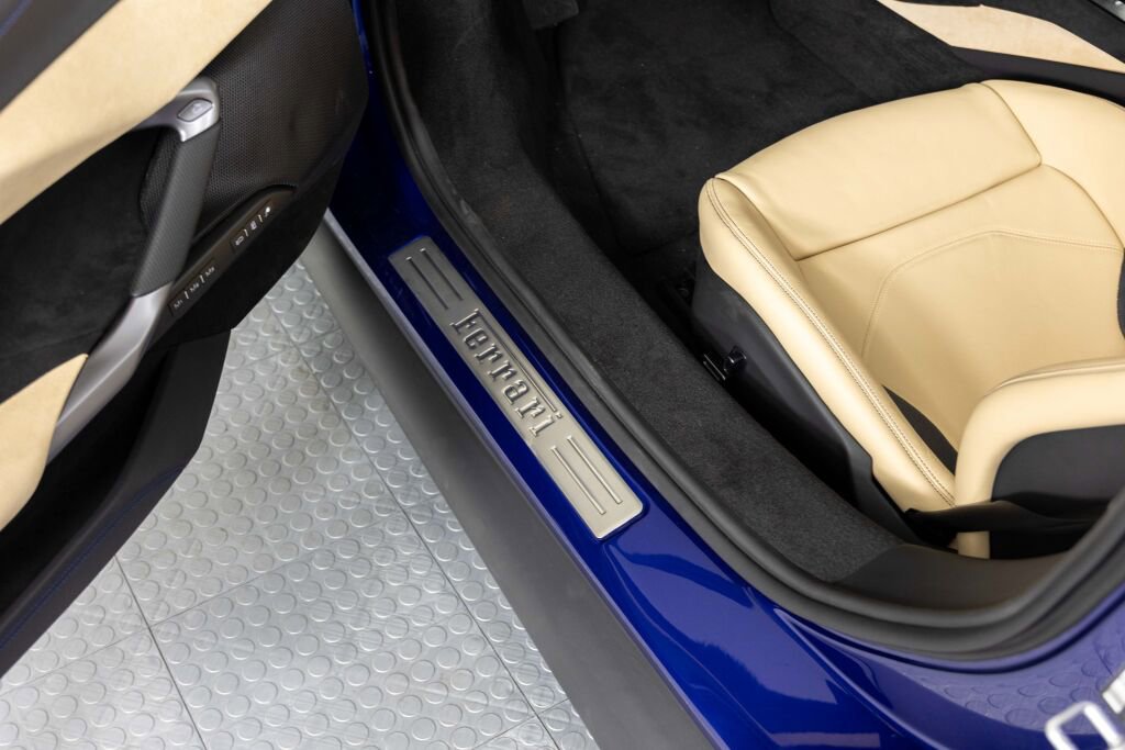 Certified 2025 Ferrari 296 GTS image 17