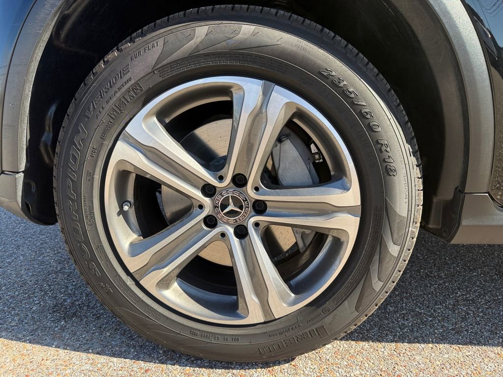 Used 2021 Mercedes-Benz GLC 300 4MATIC image 14