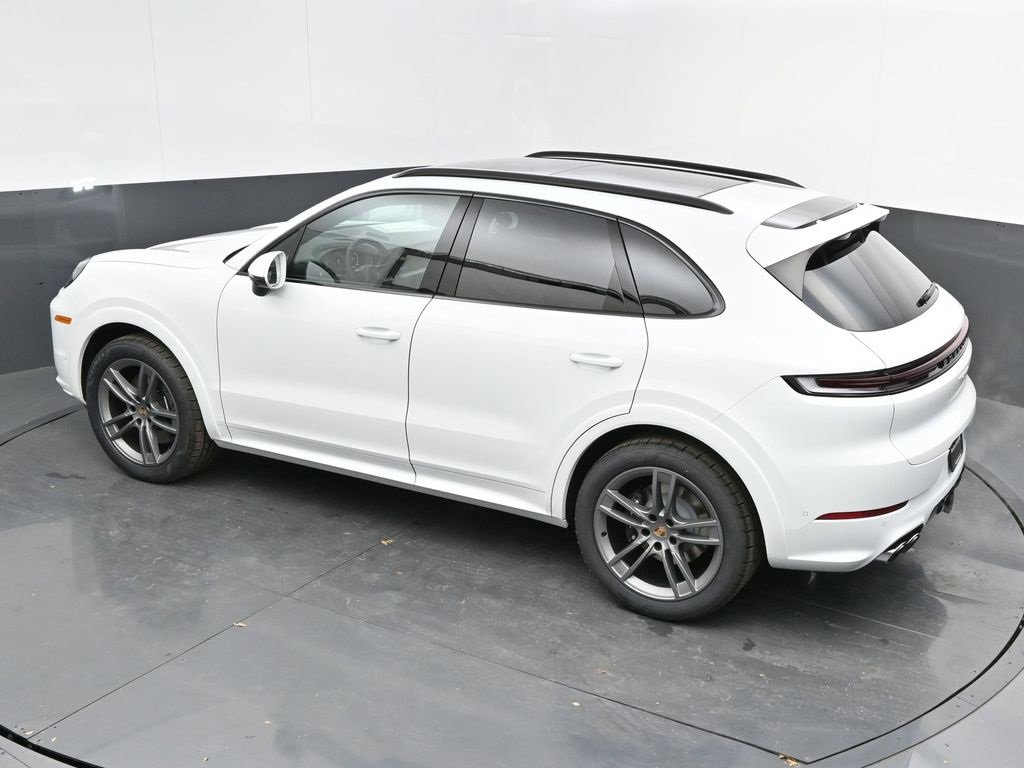 New 2025 Porsche Cayenne image 41
