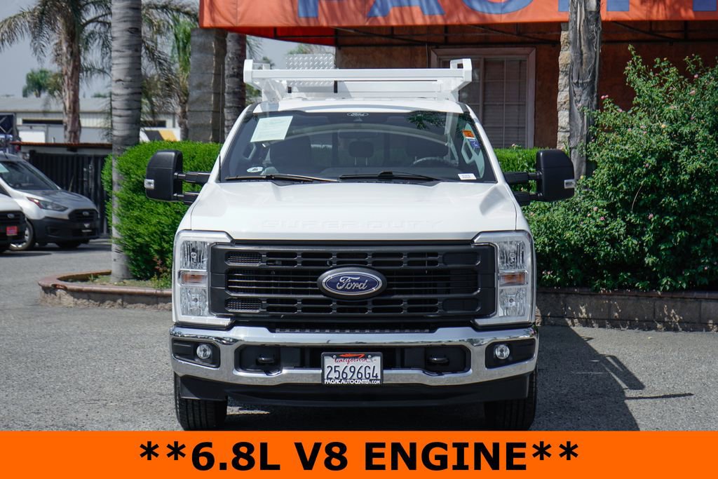 Used 2024 Ford F250 XL w/ XL Chrome Package image 3
