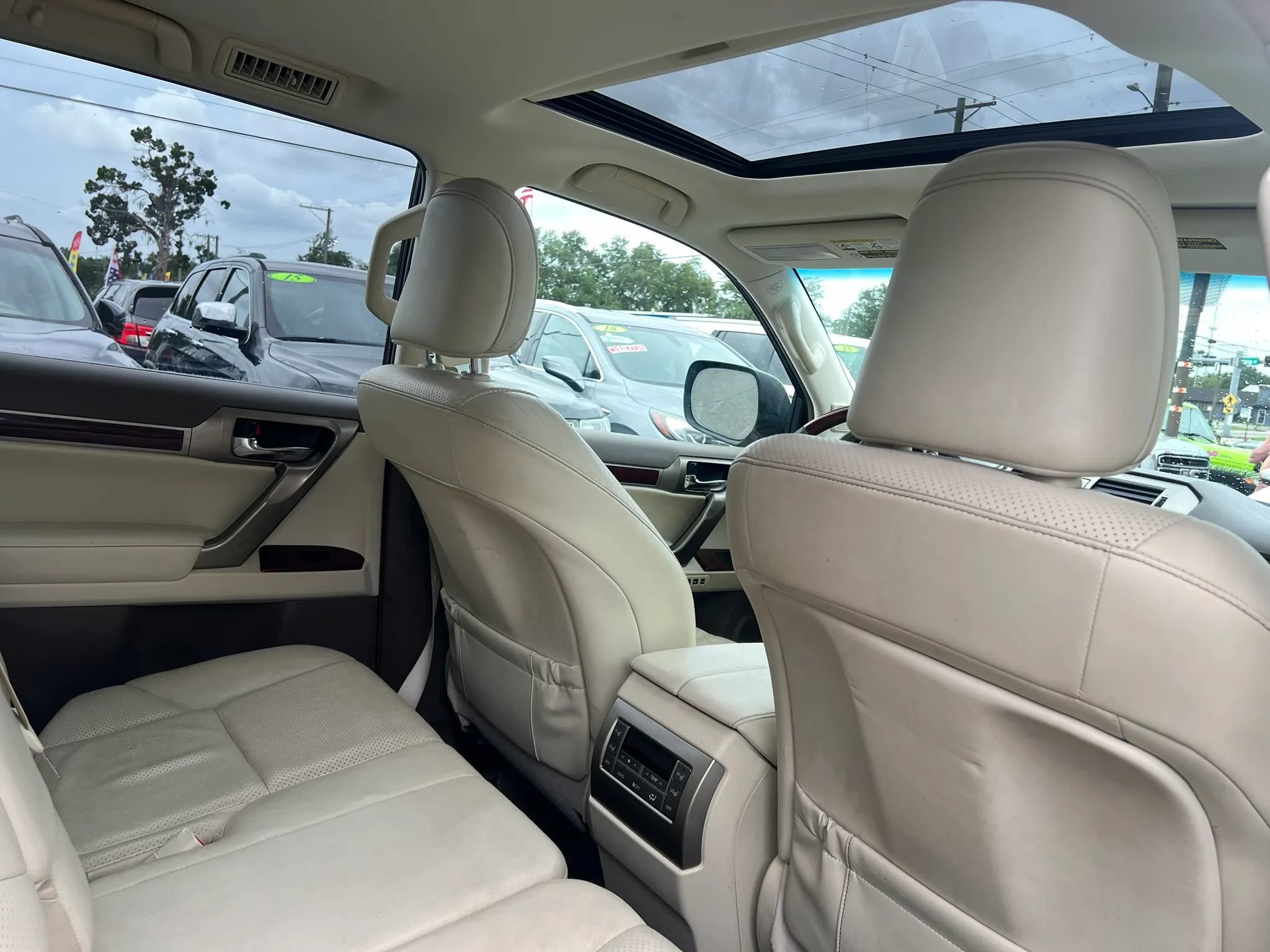 Used 2010 Lexus GX 460 AWD/4WD image 17