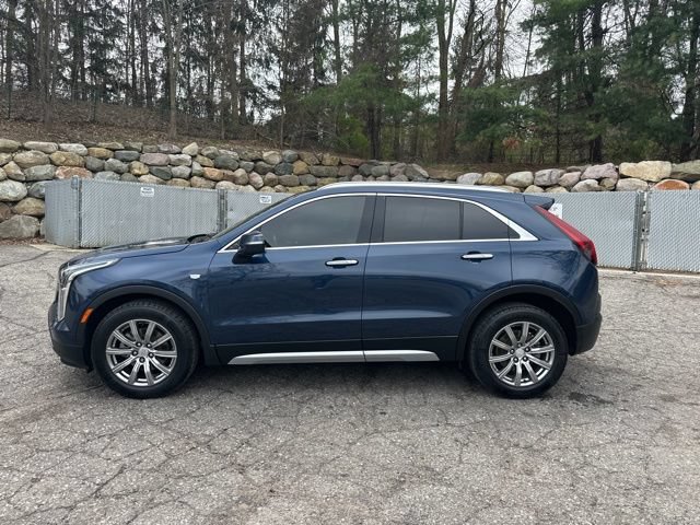 Used 2021 Cadillac XT4 Premium Luxury AWD/4WD image 2