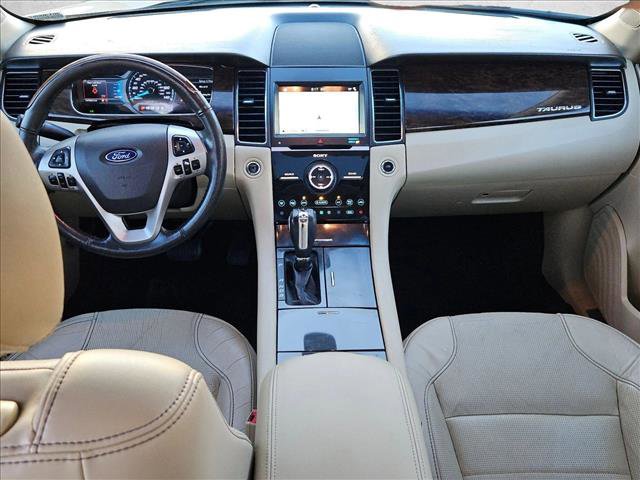 Used 2018 Ford Taurus Limited image 19