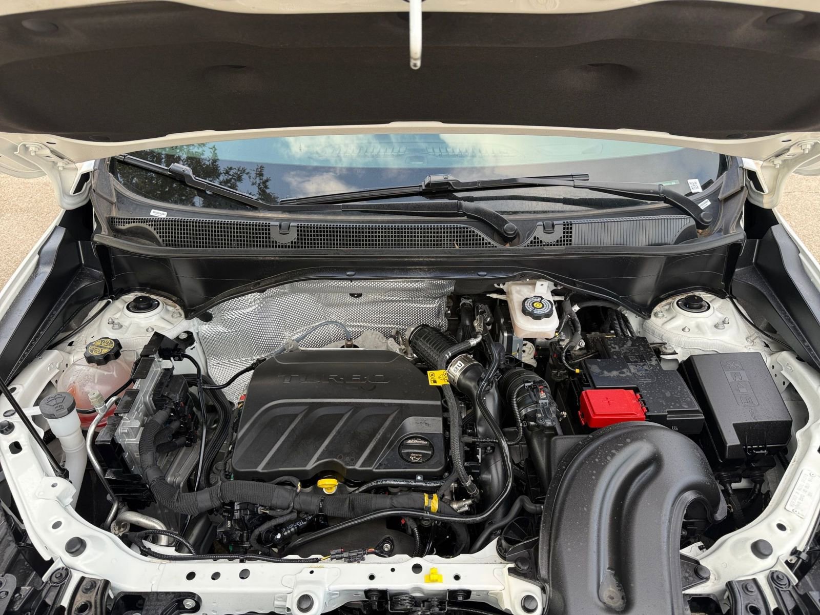 Used 2025 Buick Encore GX Preferred image 32