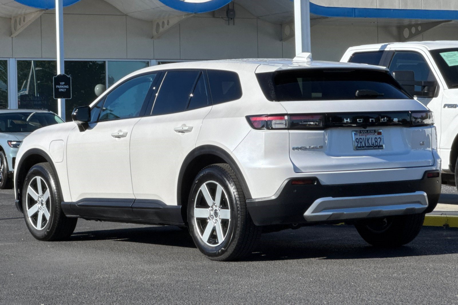 Used 2024 Honda Prologue EX image 3