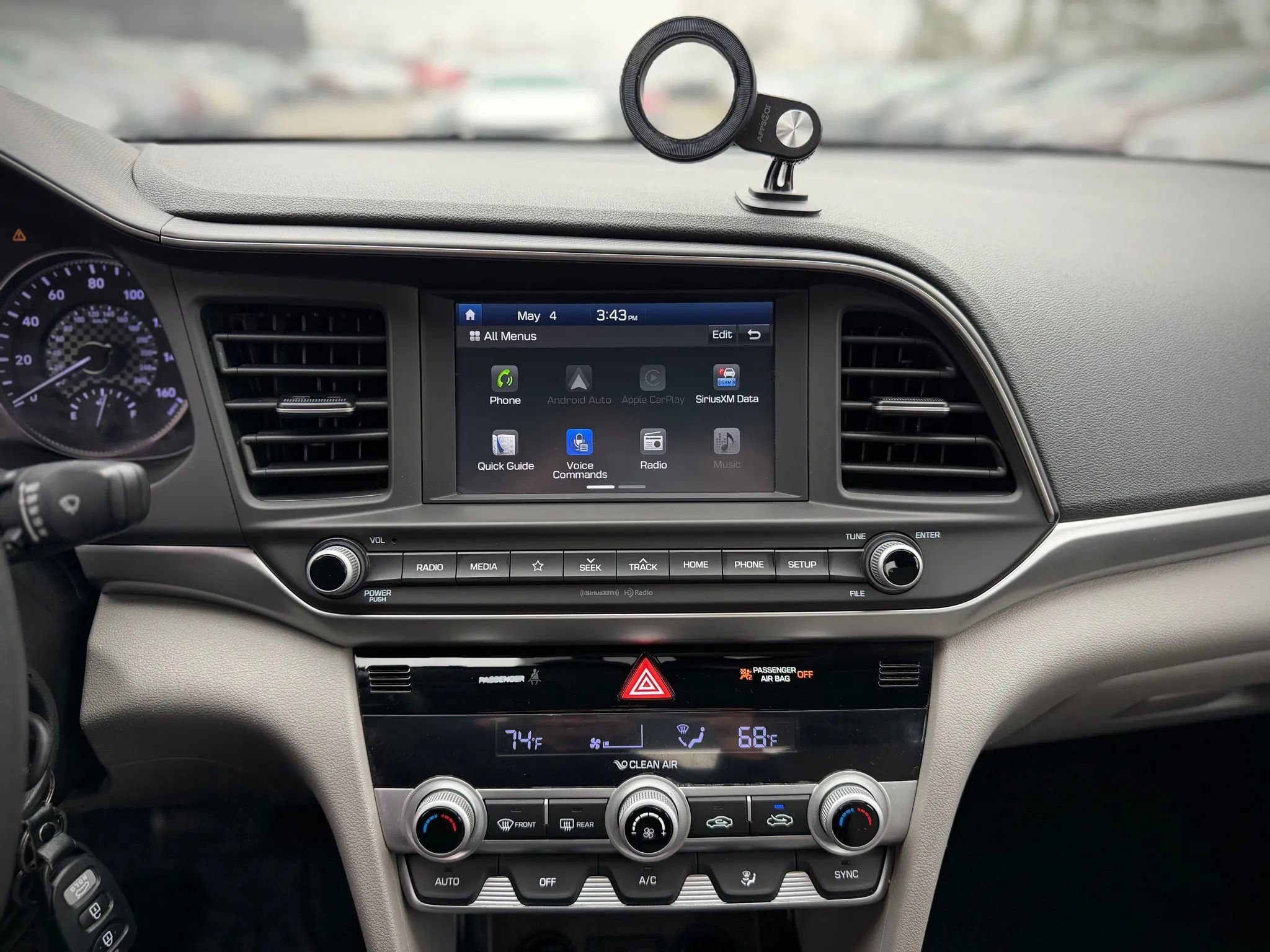 Used 2020 Hyundai Elantra SEL FWD image 18