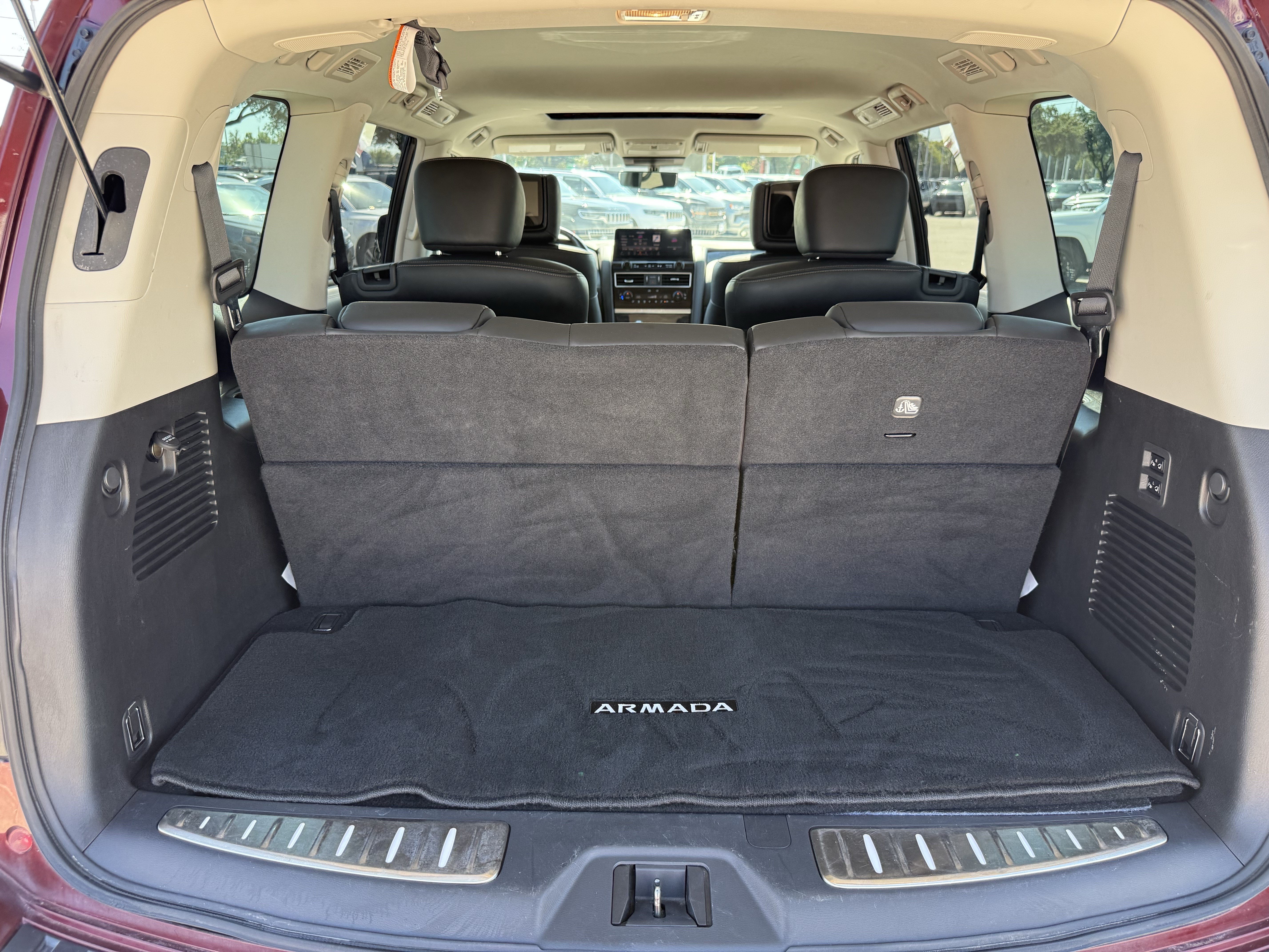 Used 2023 Nissan Armada Platinum w/ Captain's Chairs Package AWD/4WD image 34