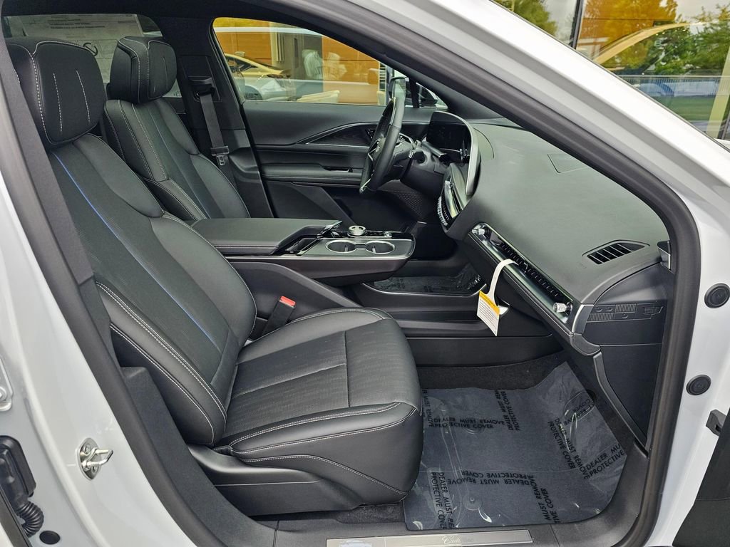 New 2026 Cadillac Lyriq Sport AWD/4WD image 11