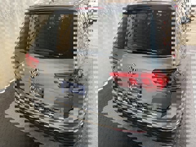 Used 2022 Volkswagen Tiguan SE AWD/4WD image 8