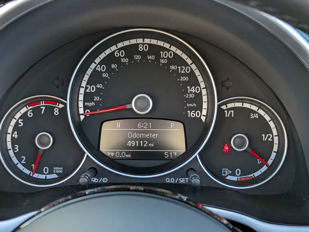 Used 2013 Volkswagen Beetle Turbo image 34