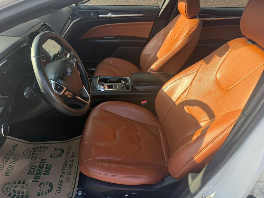 Used 2020 Ford Fusion Titanium image 13