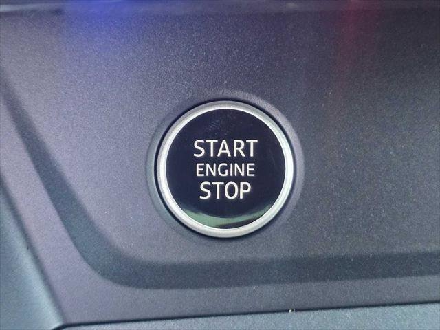 Used 2025 Audi Q3 2.0T Premium image 34