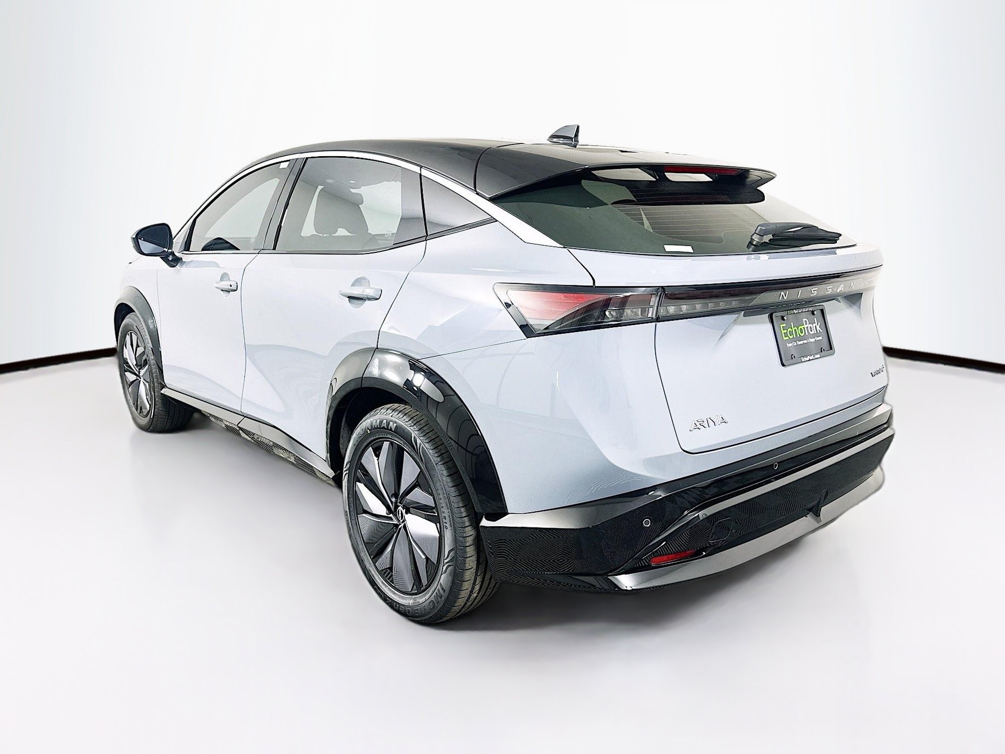 Used 2023 Nissan Ariya FWD image 5