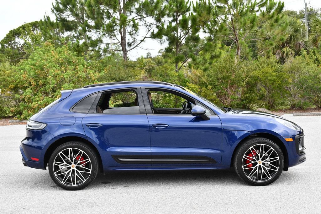 Used 2024 Porsche Macan S AWD/4WD image 32
