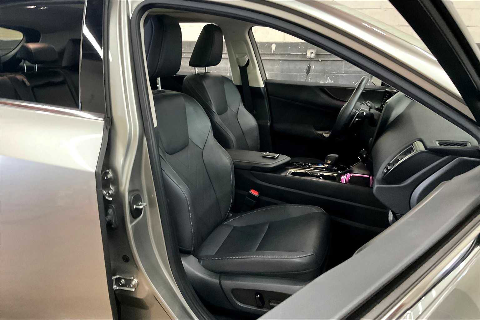 Used 2025 Lexus NX 350 AWD w/ Luxury Package image 10