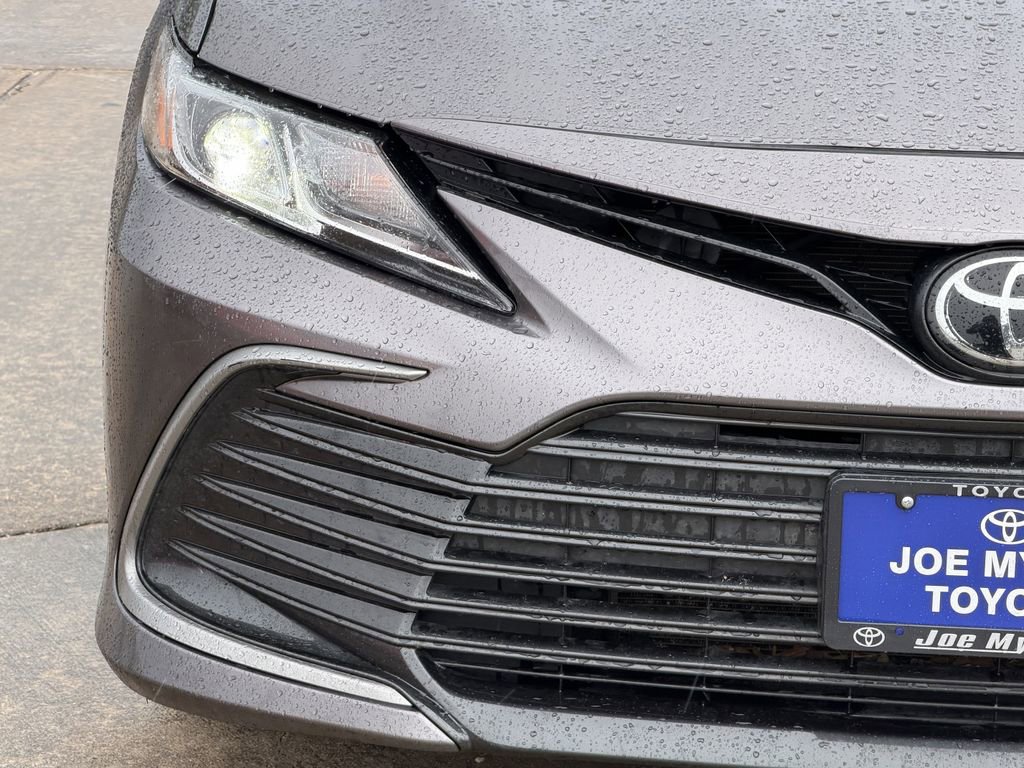 Used 2024 Toyota Camry LE FWD image 5