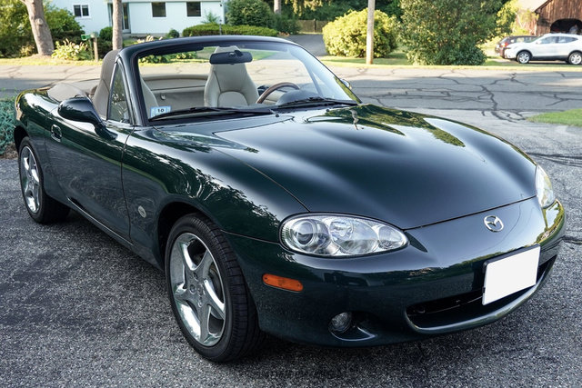 Used 2001 MAZDA MX-5 Miata RWD image 12