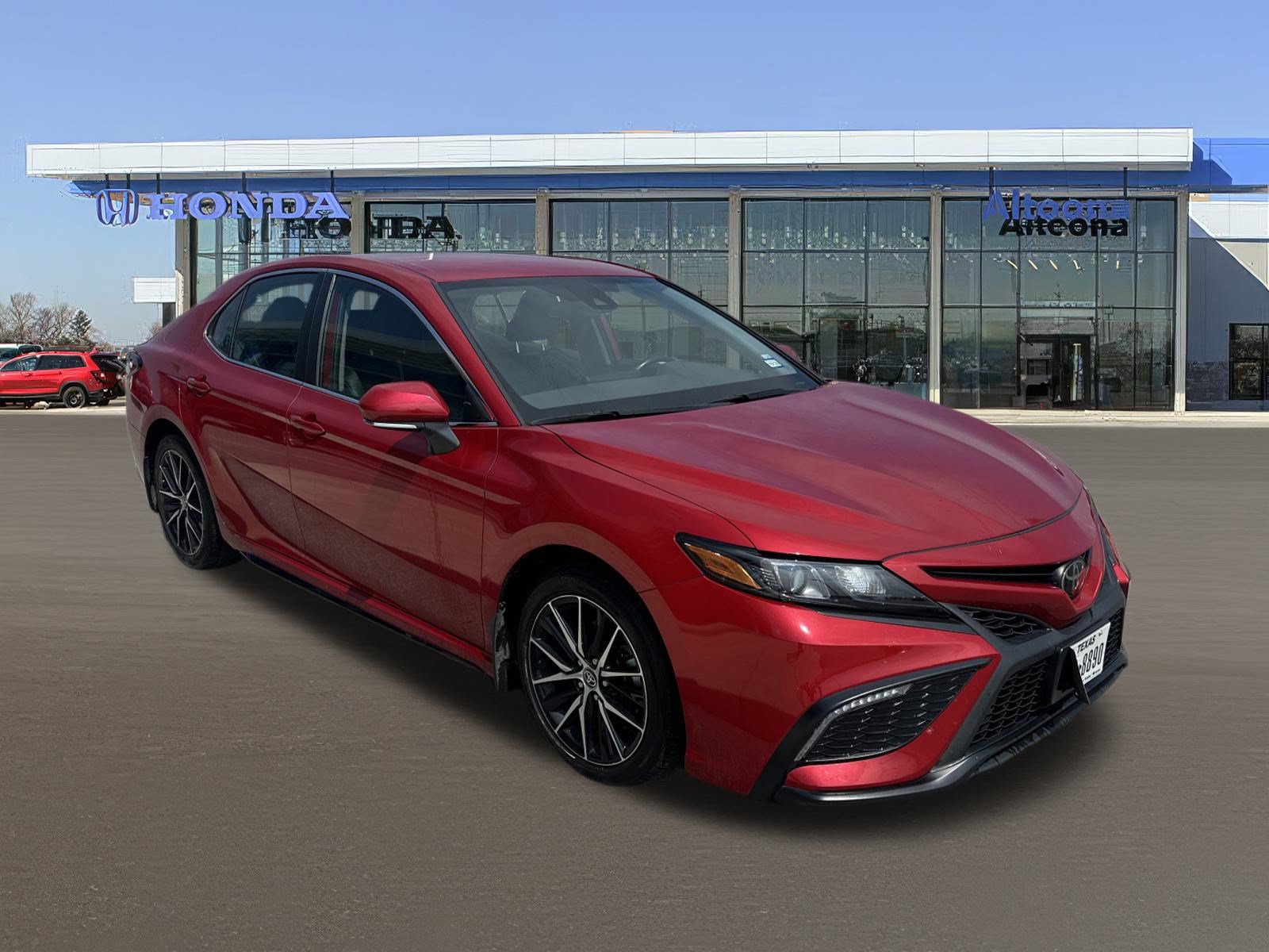 Used 2024 Toyota Camry SE FWD image 6