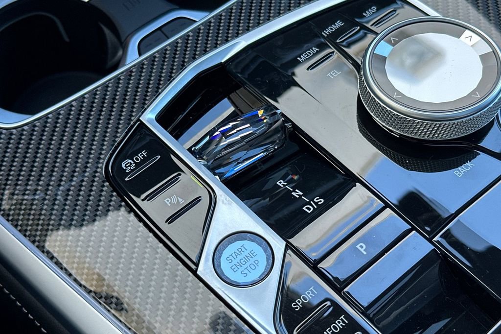 New 2026 BMW X7 M60i image 26