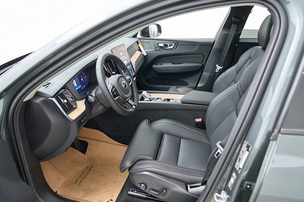 New 2026 Volvo XC60 T8 Ultra w/ Climate Package AWD/4WD image 19