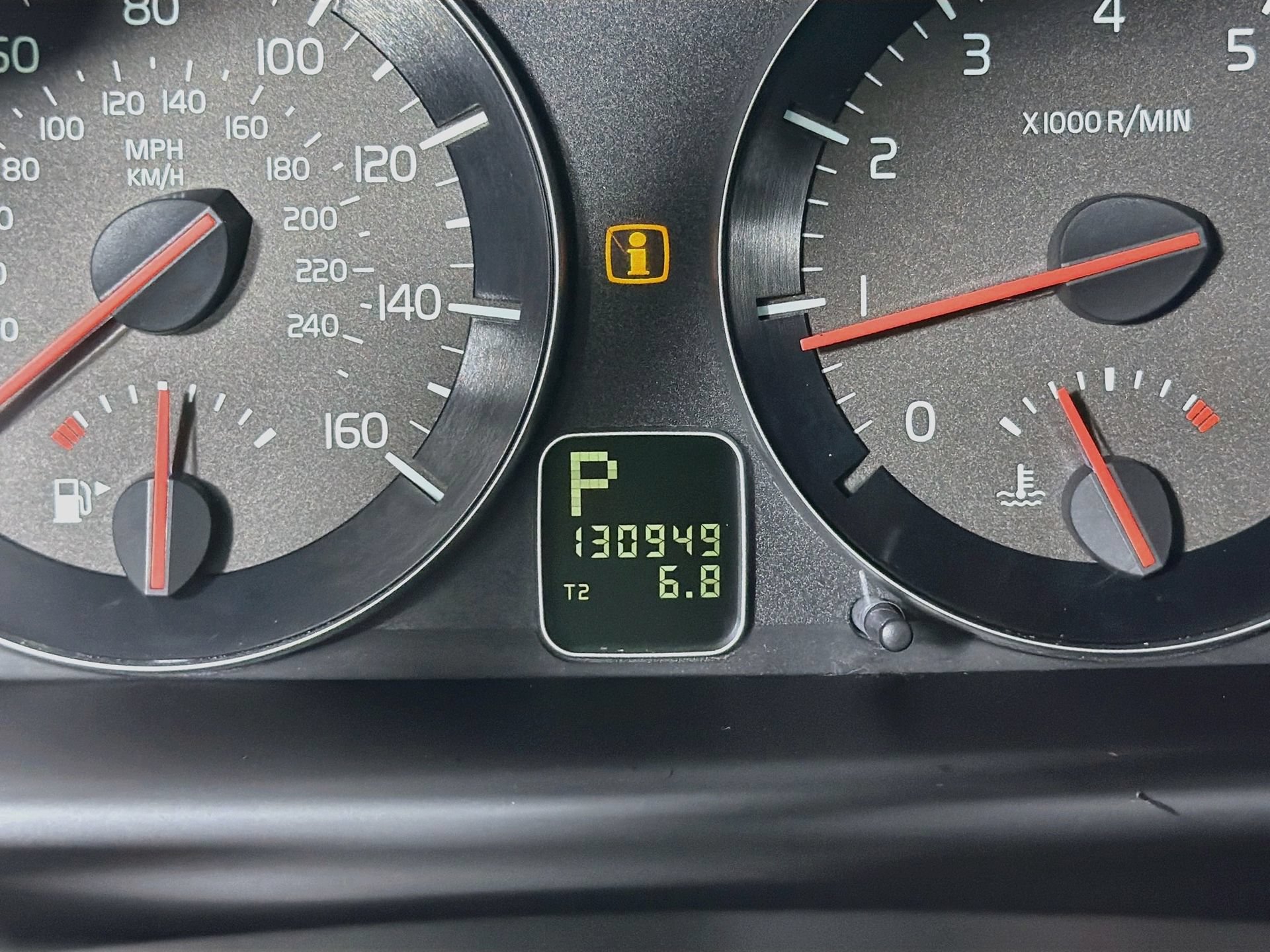 Used 2013 Volvo C30 T5 FWD image 12