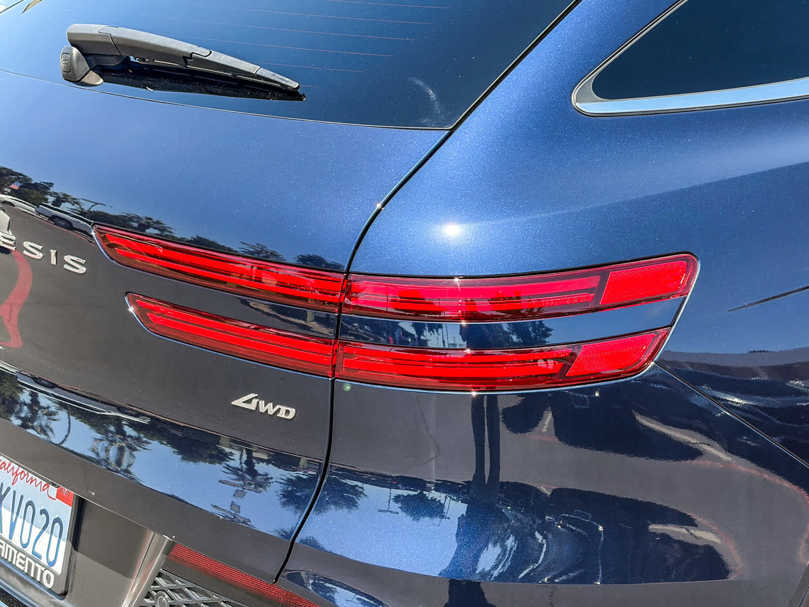 Used 2022 Genesis GV70 2.5T w/ Select Package AWD/4WD image 8