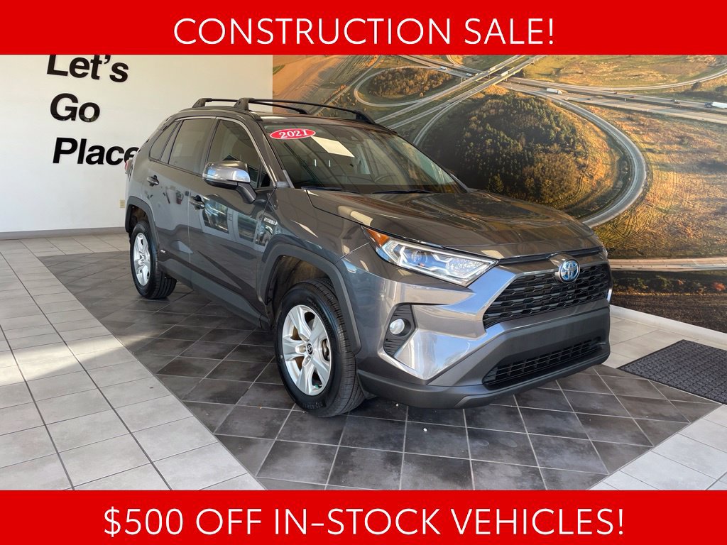 Used 2021 Toyota RAV4 XLE w/ Convenience Package