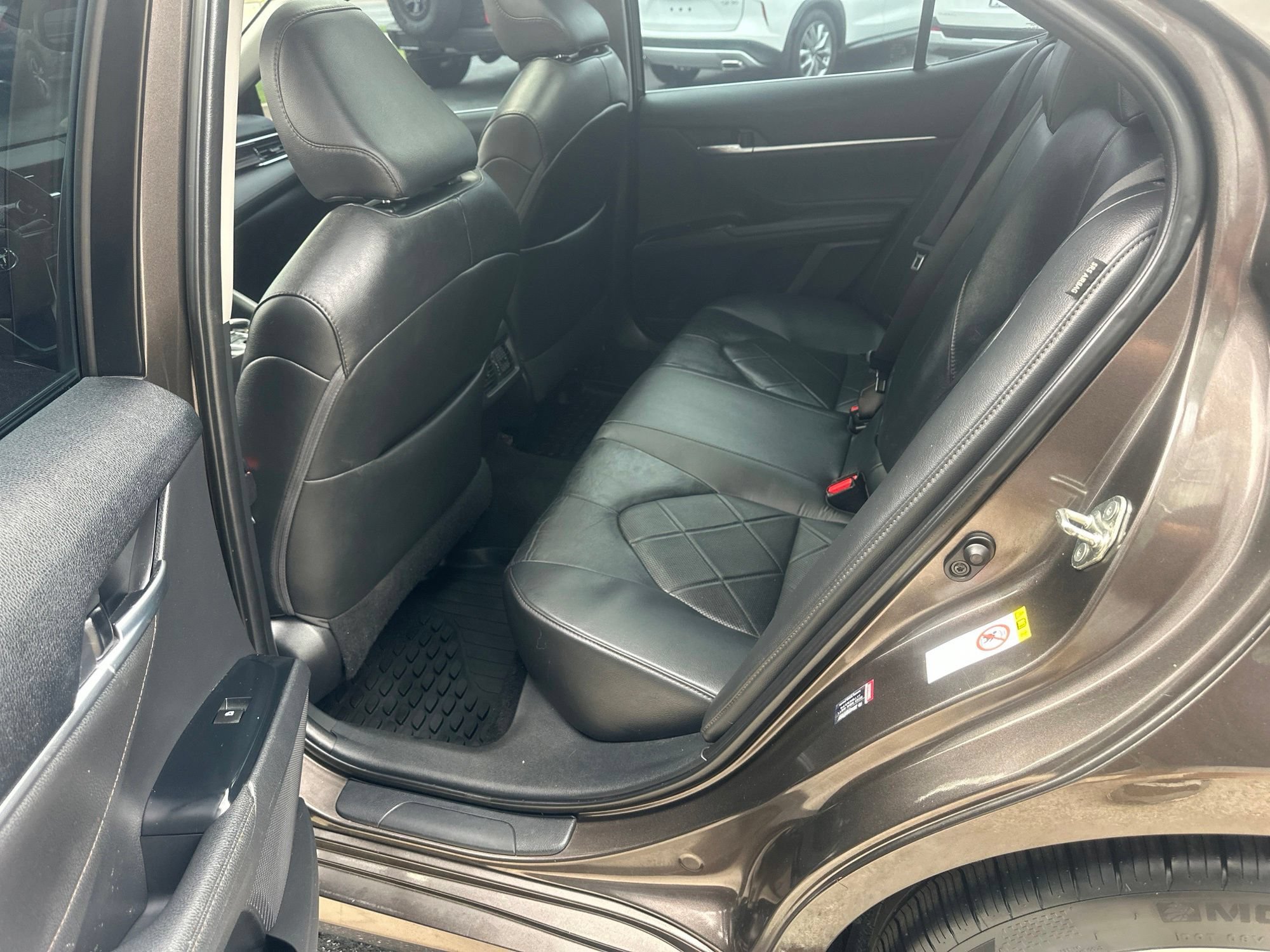 Used 2018 Toyota Camry XLE w/ Driver Assist Package FWD image 15